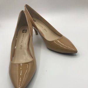 Anne Klein Tan Shoes Size 8